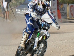 _users_user_desktop_baja6