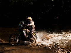 O piloto de moto David Casteu durante a 18a edicao do Rally dos Sertoes 2010, quinta etapa, de Dianopolis (TO) a Palmas (TO). O evento tem inicio na cidade de Goiania (GO) no dia 11/08 e encerra no dia 20/08, na cidade de Fortaleza (CE). Dianopolis/TO, Brasil - 15/08/2010. Foto: Theo Ribeiro / Theo Ribeiro / Fotoarena